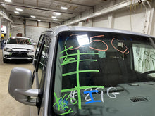 Load image into Gallery viewer, Front Fender Volkswagen Eurovan 2001 - 1388143
