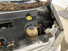 Load image into Gallery viewer, Trunk Lid Volkswagen Eurovan 2001 - 1388129
