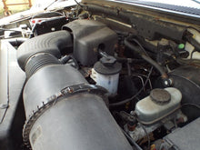 Load image into Gallery viewer, ALTERNATOR F150 F250 Navigator Expedition 97 98 99 - 04 - MRK462319
