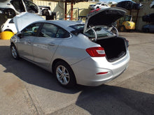 Load image into Gallery viewer, Throttle Body Chevrolet Cruze 2017 - MRK469611
