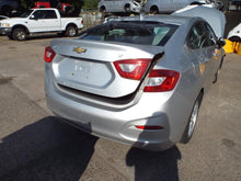 Load image into Gallery viewer, Throttle Body Chevrolet Cruze 2017 - MRK469611
