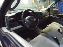 Load image into Gallery viewer, Fuse Box  FORD F250SD PICKUP 2006 - MRK461748
