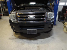Load image into Gallery viewer, AC A/C AIR CONDITIONING COMPRESSOR Expedition Navigator 09-14 - MRK465332
