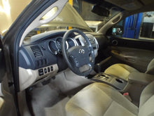Load image into Gallery viewer, TRANSMISSION Tacoma 05 06 07 08 09 10 11 12 13 14 15 2WD - MRK464801
