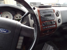 Load image into Gallery viewer, TRANSFER CASE Ford F150 Pickup Lincoln LT 04 05 06 07 08 - MRK465388
