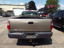 Load image into Gallery viewer, HEADLIGHT LAMP ASSEMBLY Toyota Tundra 2005 05 2006 06 Right - MRK465407
