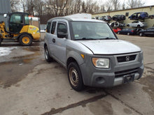 Load image into Gallery viewer, HEADLIGHT LAMP ASSEMBLY Honda Element 03 04 05 06 Right - MRK467858
