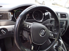 Load image into Gallery viewer, WHEEL Volkswagen Jetta 2006 06 2007 07 2008 08 09 10 11 15x6 Steel - MRK469870
