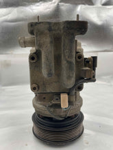 Load image into Gallery viewer, AC A/C AIR CONDITIONING COMPRESSOR Jaguar XK8 1997 97 1998 98 - NW42592
