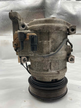 Load image into Gallery viewer, AC A/C AIR CONDITIONING COMPRESSOR Jaguar XK8 1997 97 1998 98 - NW42592
