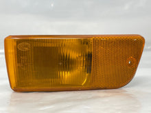 Load image into Gallery viewer, Park Lamp Light  PORSCHE 968 1994 - NW83362
