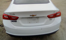 Load image into Gallery viewer, Intercooler Chevrolet Malibu 2016 - CTL337026
