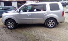 Load image into Gallery viewer, INTAKE MANIFOLD RDX Crosstour Odyssey Pilot Ridgeline 09-17 UPPER - CTL345787
