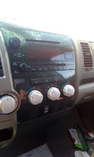 Load image into Gallery viewer, Throttle Body Toyota Tundra 2011 - CTL332155

