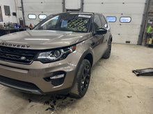 Load image into Gallery viewer, AIR CLEANER BOX Evoque 2014 14 2015 15 2016 16 2017 17 - DG151690
