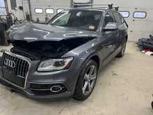 Load image into Gallery viewer, STEERING GEAR Audi Q5 2013 13 - DG156208
