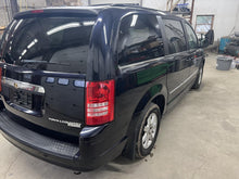 Load image into Gallery viewer, Air Cleaner Box  TOWN &amp; COUNTRY 2010 - DG158684
