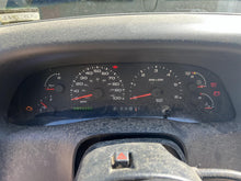 Load image into Gallery viewer, TRANSFER CASE F250SD Pickup F350SD Pickup F450SD Pickup F550SD Pickup 99-04 - DG163396
