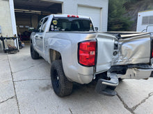 Load image into Gallery viewer, Transfer Case  SILVERADO 1500 PICKUP 2016 - DG164744

