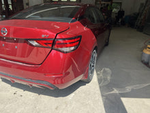 Load image into Gallery viewer, Air Cleaner Box Nissan Sentra 2020 - DG167818

