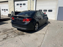Load image into Gallery viewer, Air Cleaner Box Chevrolet Cruze 2015 - DG169793
