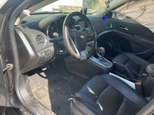 Load image into Gallery viewer, Air Cleaner Box Chevrolet Cruze 2015 - DG169793

