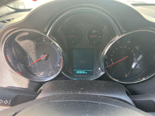 Load image into Gallery viewer, Air Cleaner Box Chevrolet Cruze 2015 - DG169793

