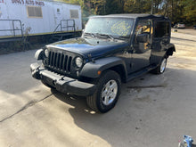 Load image into Gallery viewer, Air Cleaner Box Jeep Wrangler 2016 - DG172451
