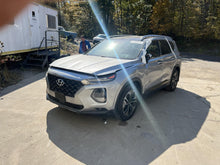 Load image into Gallery viewer, Air Cleaner Box Hyundai Santa Fe 2020 - DG172541
