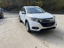 Load image into Gallery viewer, Air Cleaner Box Honda HR-V 2019 - DG172851
