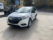 Load image into Gallery viewer, Air Cleaner Box Honda HR-V 2019 - DG172851
