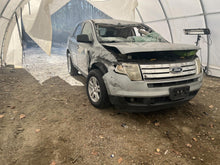 Load image into Gallery viewer, [INVENTORYCAR_YEAR_MAKE_MODEL] TRANSFER CASE - DG175369

