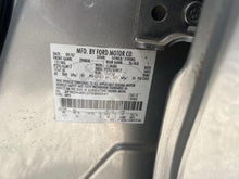 Load image into Gallery viewer, [INVENTORYCAR_YEAR_MAKE_MODEL] TRANSFER CASE - DG175369
