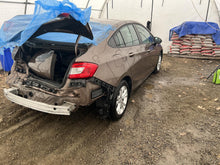 Load image into Gallery viewer, Air Cleaner Box Chevrolet Cruze 2019 - DG176948
