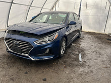 Load image into Gallery viewer, AIR CLEANER BOX Sonata Sonata Hybrid Optima 17 18 19 20 - DG180477
