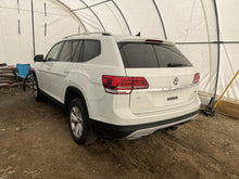 Load image into Gallery viewer, AIR CLEANER BOX Volkswagen Atlas Atlas CS 18 19 20 21 22 - DG183536
