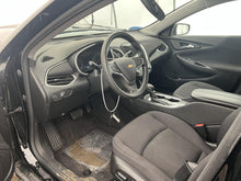 Load image into Gallery viewer, Air Cleaner Box Chevrolet Malibu 2023 - DG183919
