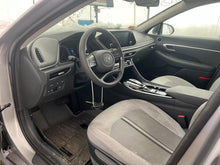 Load image into Gallery viewer, Engine Motor Hyundai Sonata 2022 - DG185348
