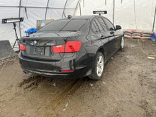 Load image into Gallery viewer, TRANSFER CASE 228I 320i 328D 328i 328I GT 335i 335i GT 428i 435i 12-15 - DG186334
