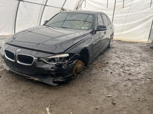 Load image into Gallery viewer, TRANSFER CASE 228I 320i 328D 328i 328I GT 335i 335i GT 428i 435i 12-15 - DG186334
