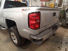 Load image into Gallery viewer, Intake Manifold  SILVERADO 1500 PICKUP 2015 - CTL342057
