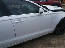 Load image into Gallery viewer, INTAKE MANIFOLD Auid A5 Q5 A6 A4 2009 09 2010 10 2011 11 201 212 13 2.0L - CTL351063
