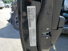 Load image into Gallery viewer, Oil Pan Chrysler 300 2022 - CTL362968
