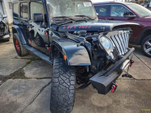 Load image into Gallery viewer, TRANSMISSION Jeep Wrangler 12 13 14 15 16 17 18 VIN W - MM3030401
