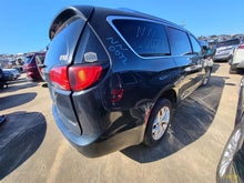 Load image into Gallery viewer, Transmission Chrysler Pacifica 2020 - MM2998463
