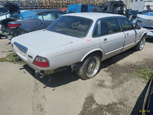 Load image into Gallery viewer, AUTOMATIC TRANSMISSION Vanden Pl XJ8 XJ8L XJR 99 00 01 02 03 - MM3071542
