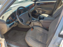 Load image into Gallery viewer, AUTOMATIC TRANSMISSION Vanden Pl XJ8 XJ8L XJR 99 00 01 02 03 - MM3071542
