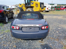 Load image into Gallery viewer, Transmission  MAZDA MX-5 MIATA 2006 - MM3148407
