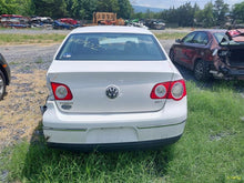 Load image into Gallery viewer, AUTOMATIC TRANSMISSION CC Passat 06 07 08 09 10 11 FWD - MM3143173
