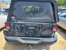 Load image into Gallery viewer, TRANSMISSION Jeep Wrangler 12 13 14 15 16 17 18 VIN W - MM3167252
